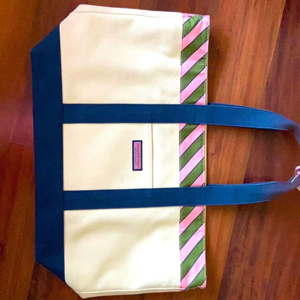 NWT vineyard vines large tote